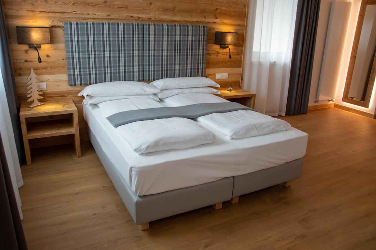 Hotel Due Spade โฟลกาเรีย ภายนอก รูปภาพ