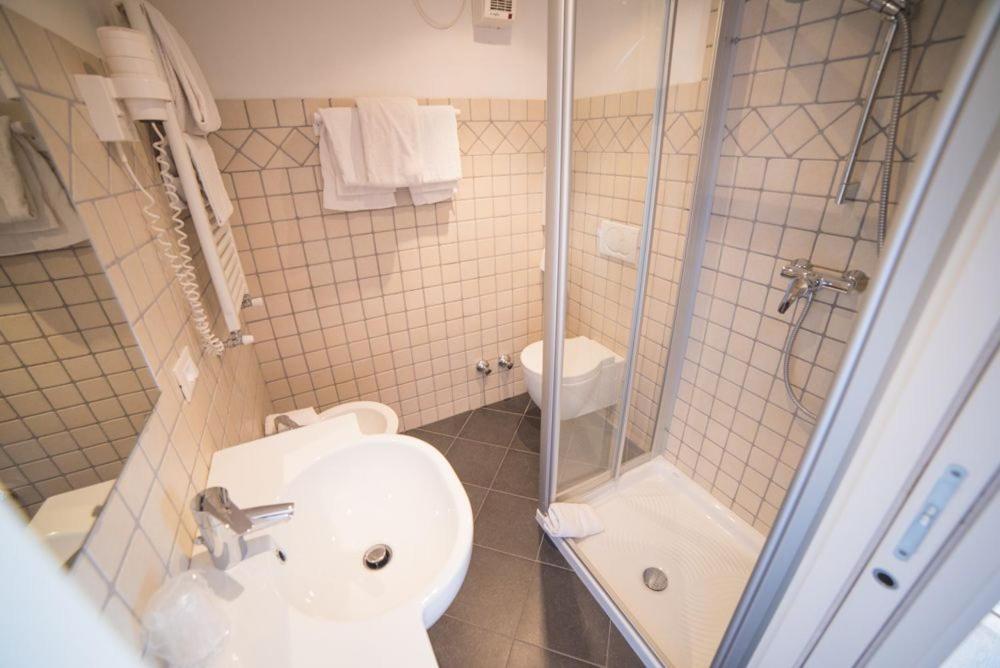 Hotel Due Spade โฟลกาเรีย ภายนอก รูปภาพ