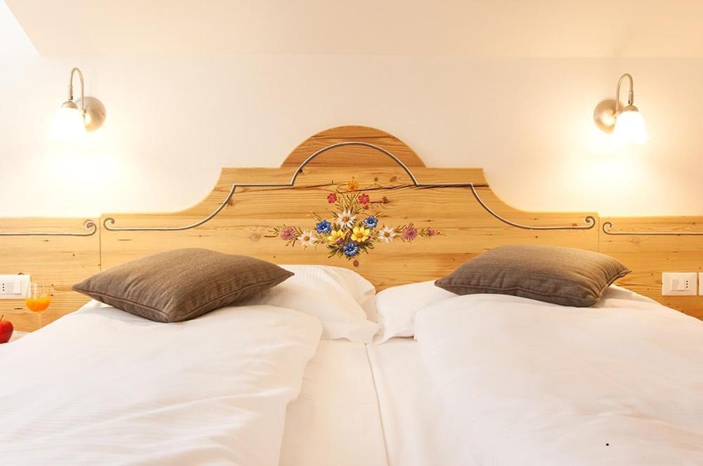 Hotel Due Spade โฟลกาเรีย ภายนอก รูปภาพ